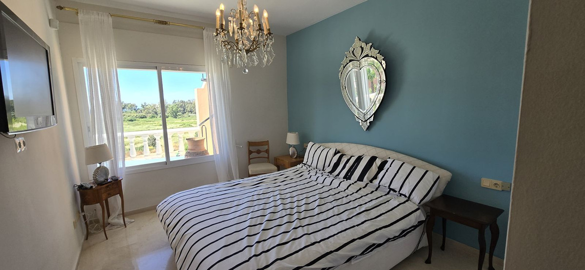 2 Bed Apartment for sale in New Golden Mile Costa Del Sol, Málaga, Spain