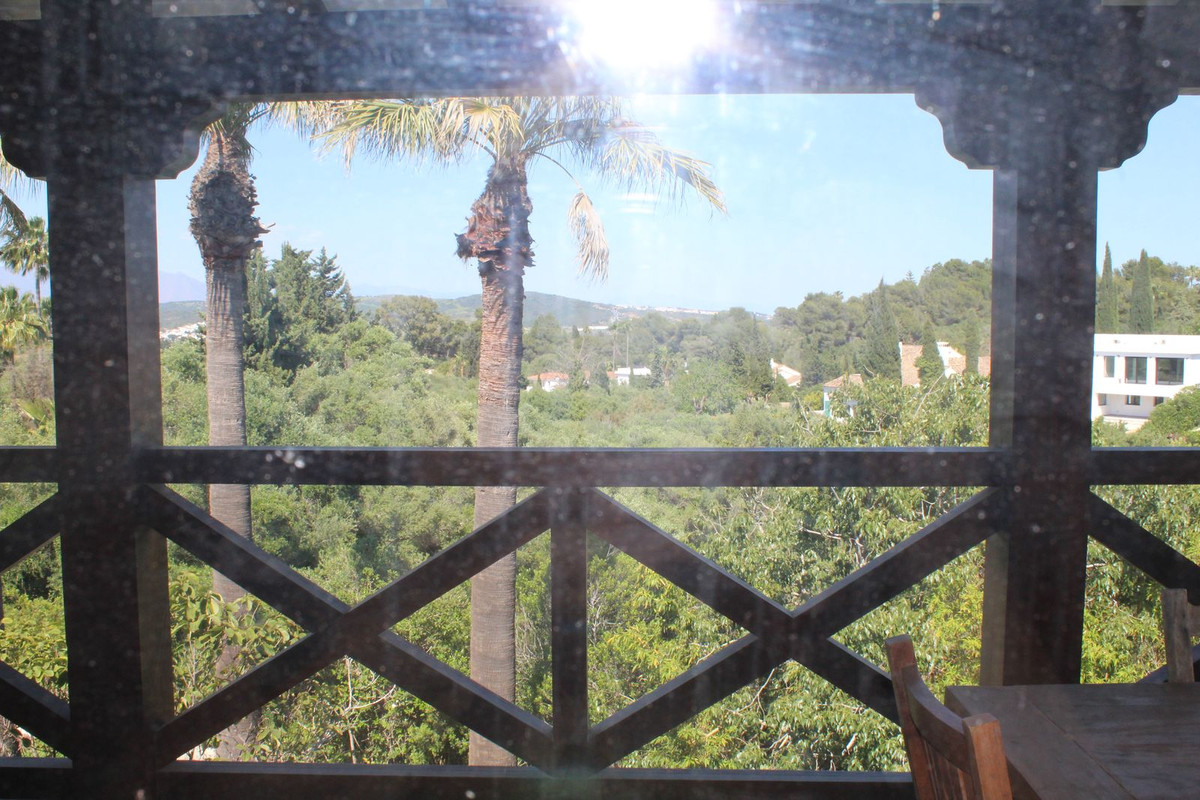 Se vende Villa - Chalet de 5 dormitorios en Costa Del Sol, Cadiz, España