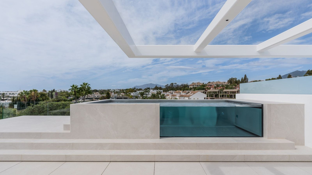 Se vende Pareada de 4 dormitorios en Costa Del Sol, Málaga, España