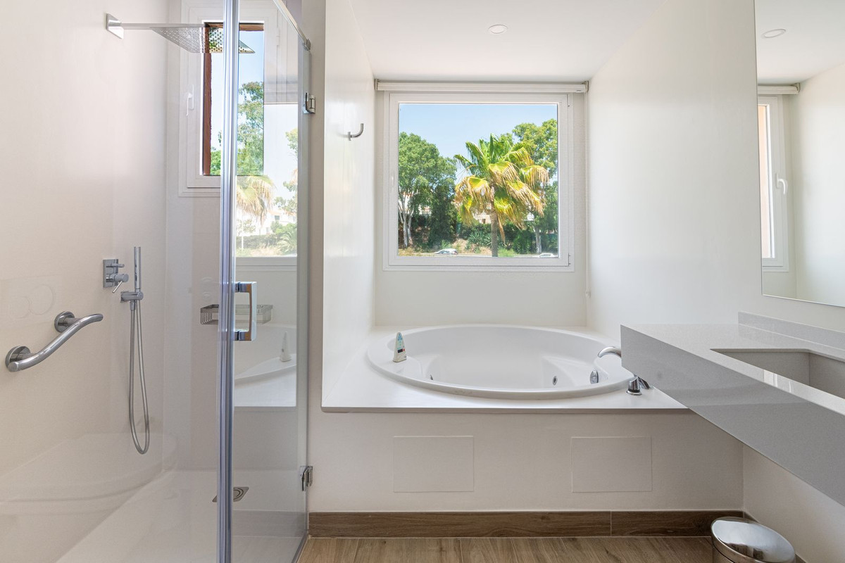 3 Bed Apartment for sale in Guadalmina Baja Costa Del Sol, Málaga, Spain