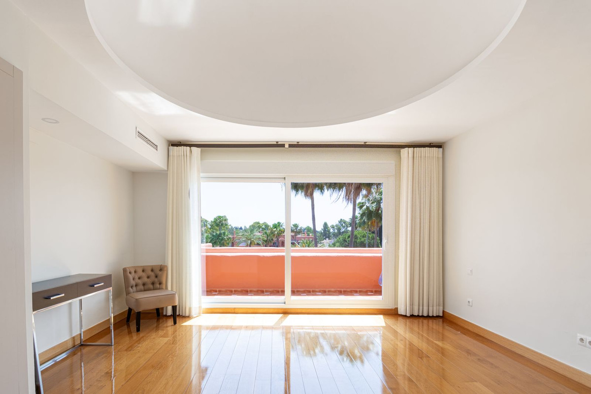 3 Bed Apartment for sale in Guadalmina Baja Costa Del Sol, Málaga, Spain