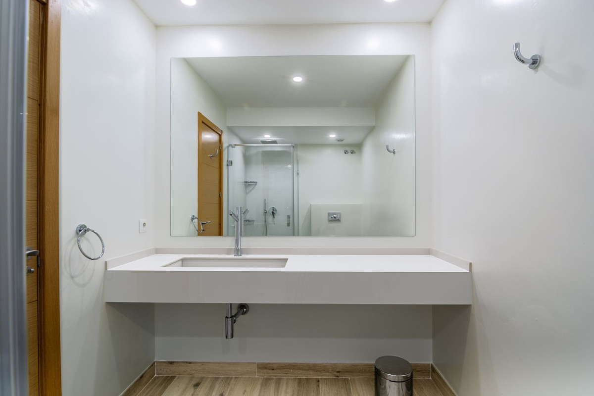 3 Bed Apartment for sale in Guadalmina Baja Costa Del Sol, Málaga, Spain