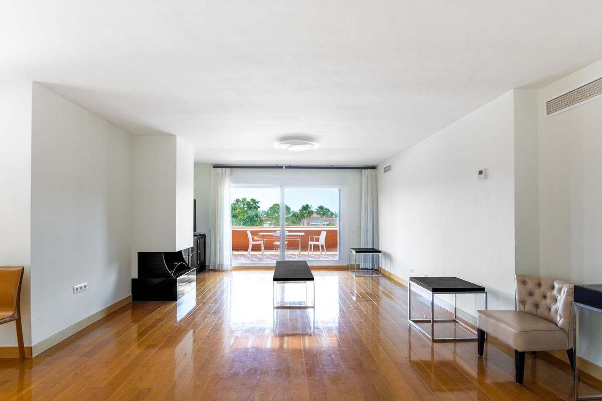 3 Bed Apartment for sale in Guadalmina Baja Costa Del Sol, Málaga, Spain