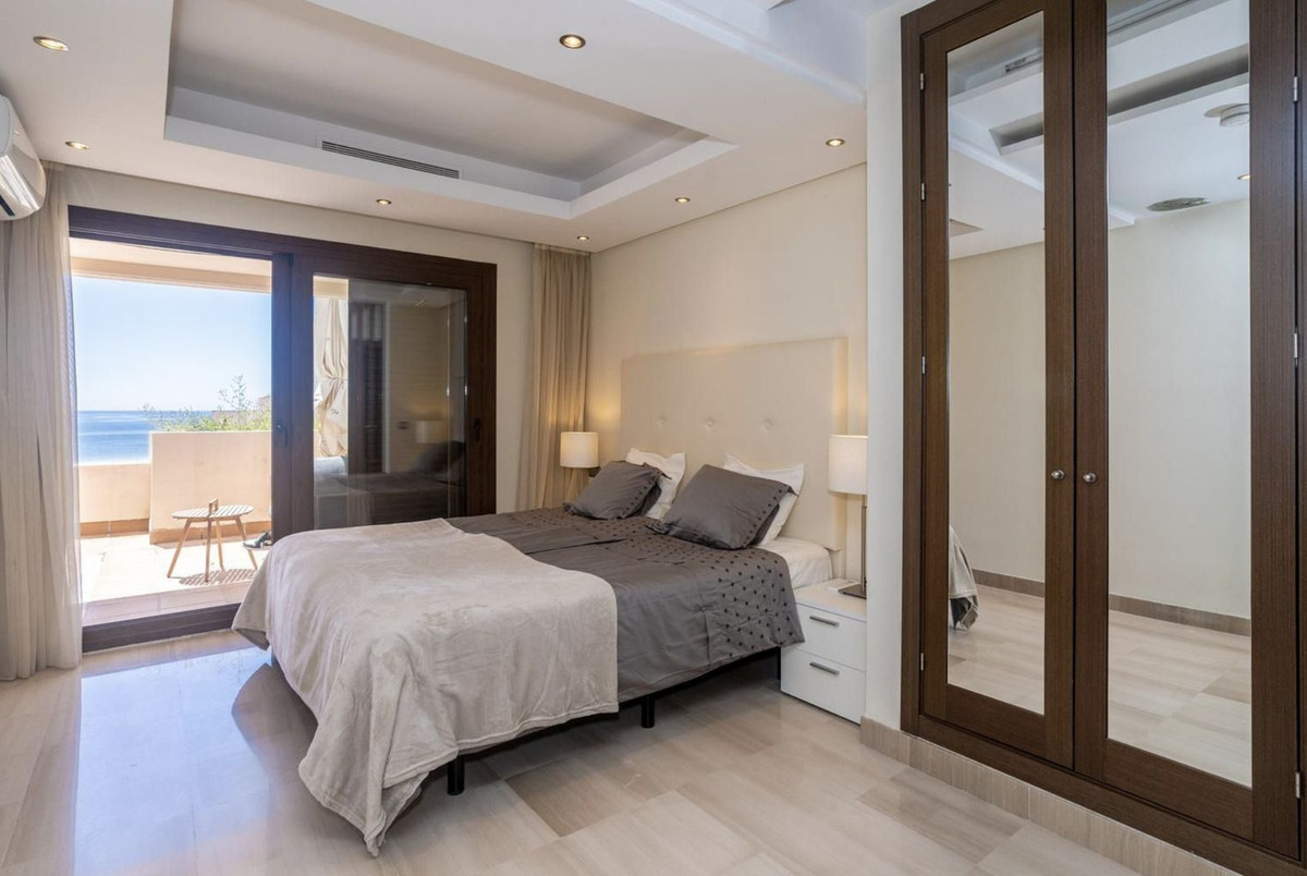 2 Bed Apartment for sale in New Golden Mile Costa Del Sol, Málaga, Spain
