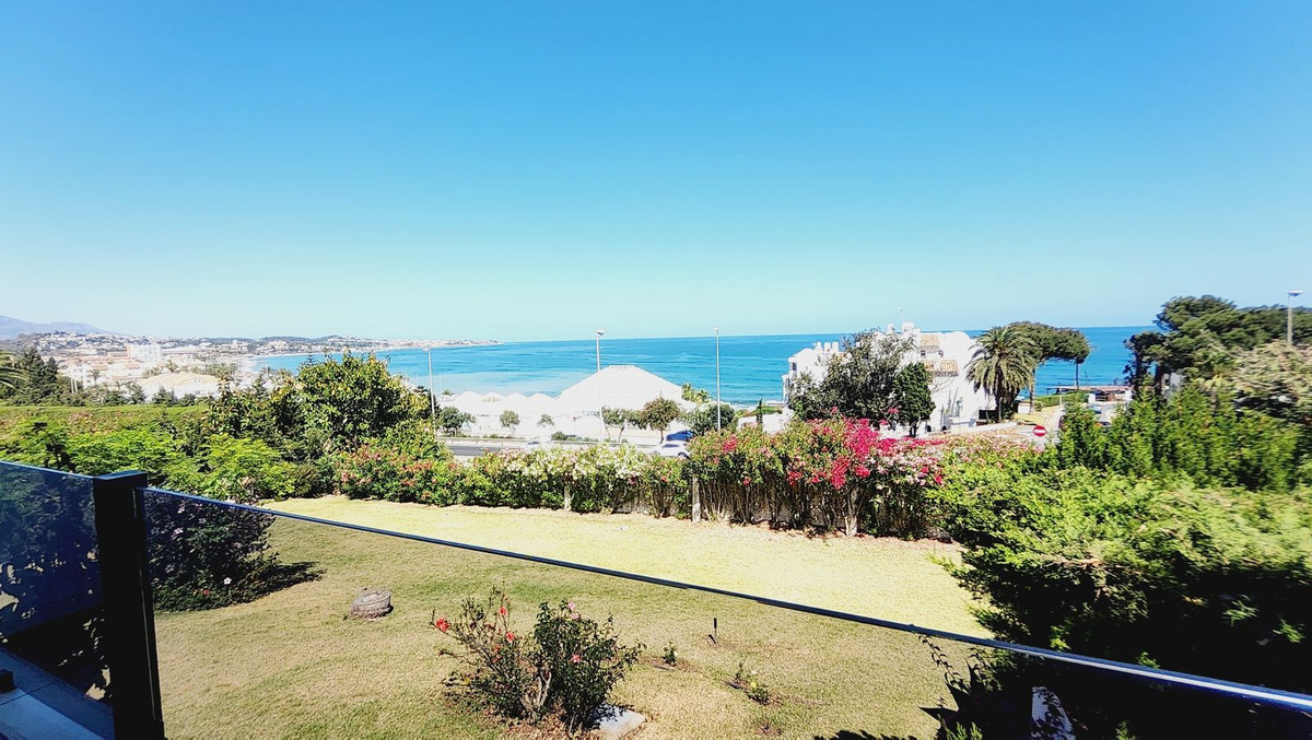 2 Bed Apartment for sale in Torrenueva Costa Del Sol, Málaga, Spain