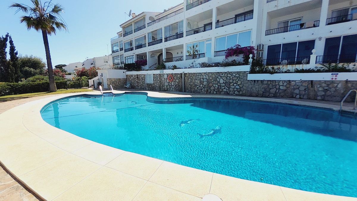 2 Bed Apartment for sale in Torrenueva Costa Del Sol, Málaga, Spain