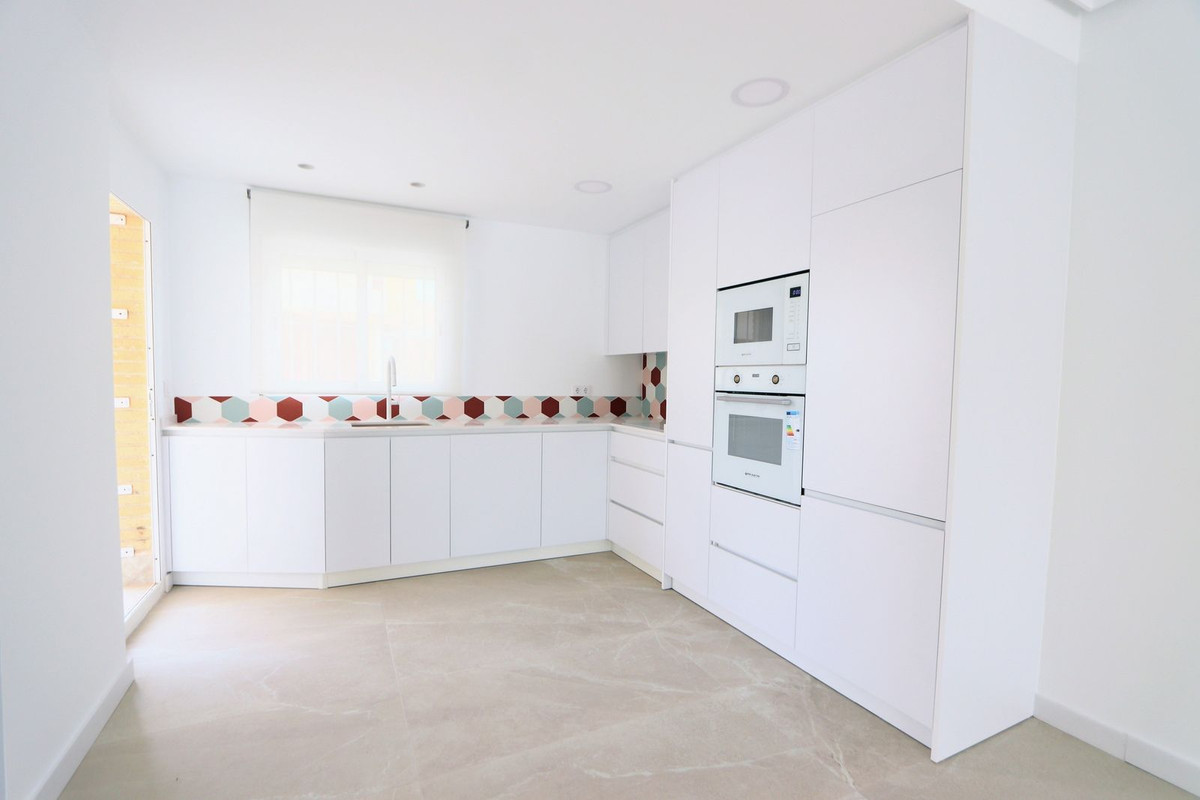 2 Bed Apartment for sale in Torre De La Horadada Costa Blanca, Alicante, Spain