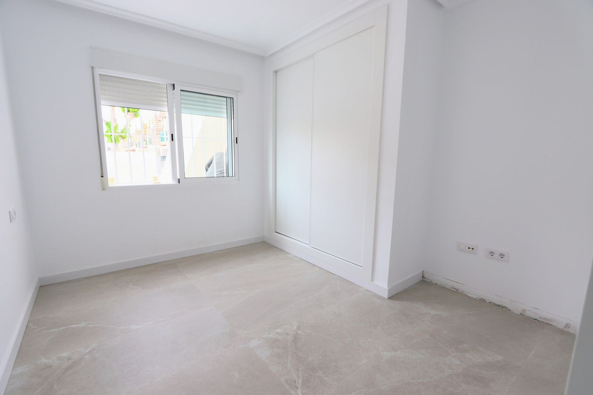 2 Bed Apartment for sale in Torre De La Horadada Costa Blanca, Alicante, Spain