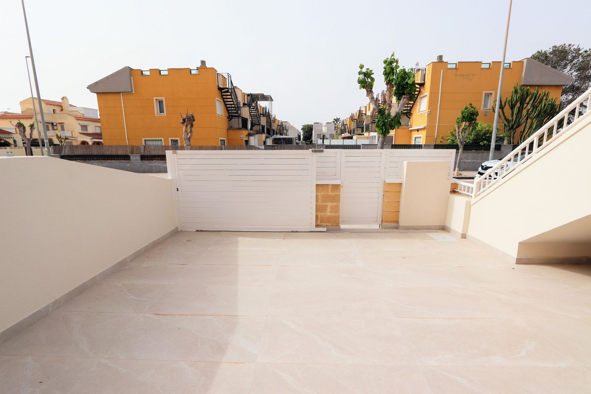 2 Bed Apartment for sale in Torre De La Horadada Costa Blanca, Alicante, Spain