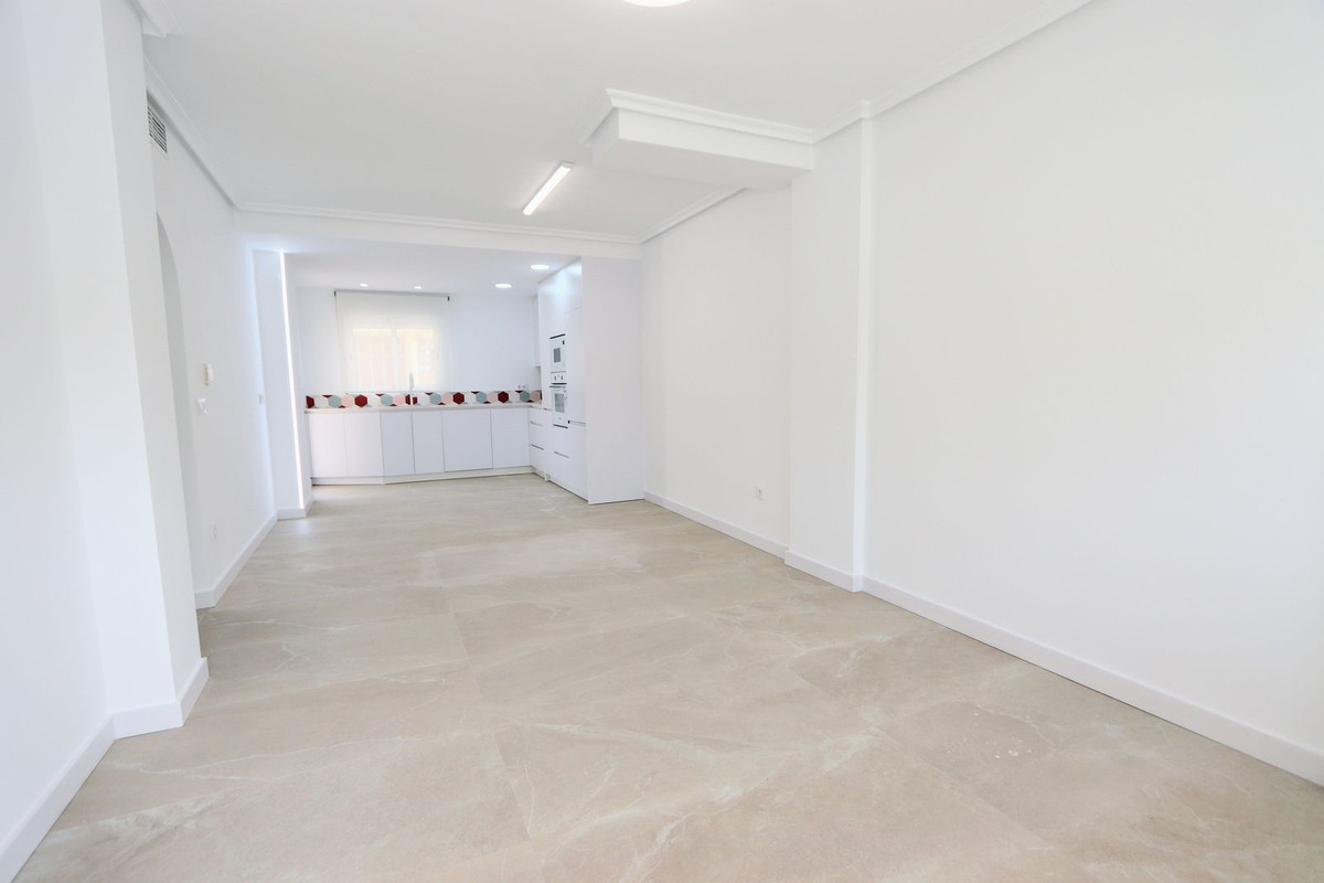 2 Bed Apartment for sale in Torre De La Horadada Costa Blanca, Alicante, Spain