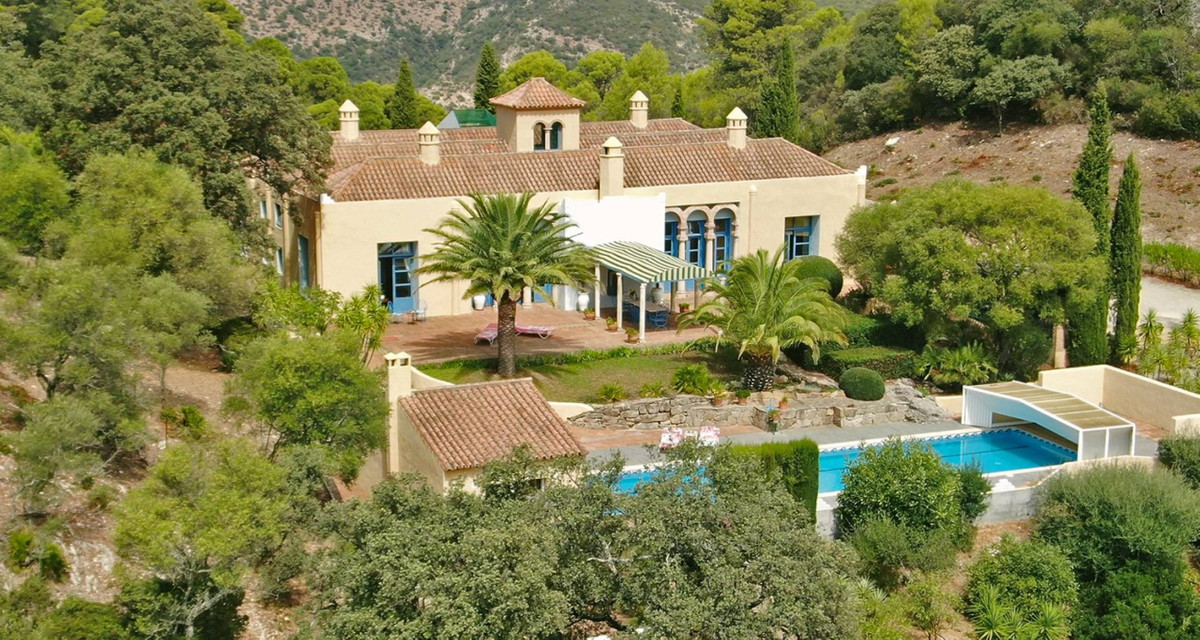 9 Bed Townhouse for sale in Gaucín Costa Del Sol, Málaga, Spain