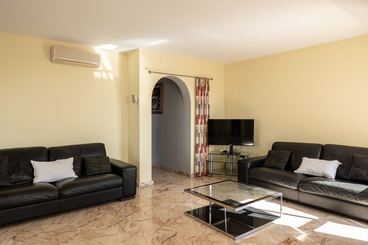 2 Bed Apartment for sale in Higueron Costa Del Sol, Málaga, Spain