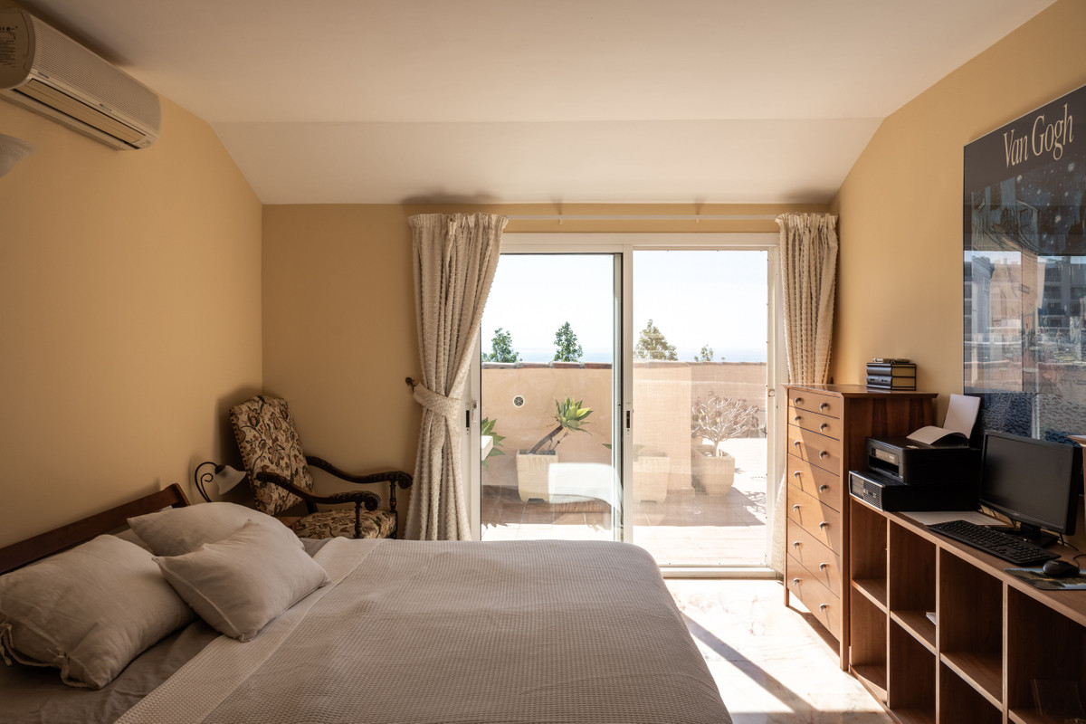 2 Bed Apartment for sale in Higueron Costa Del Sol, Málaga, Spain