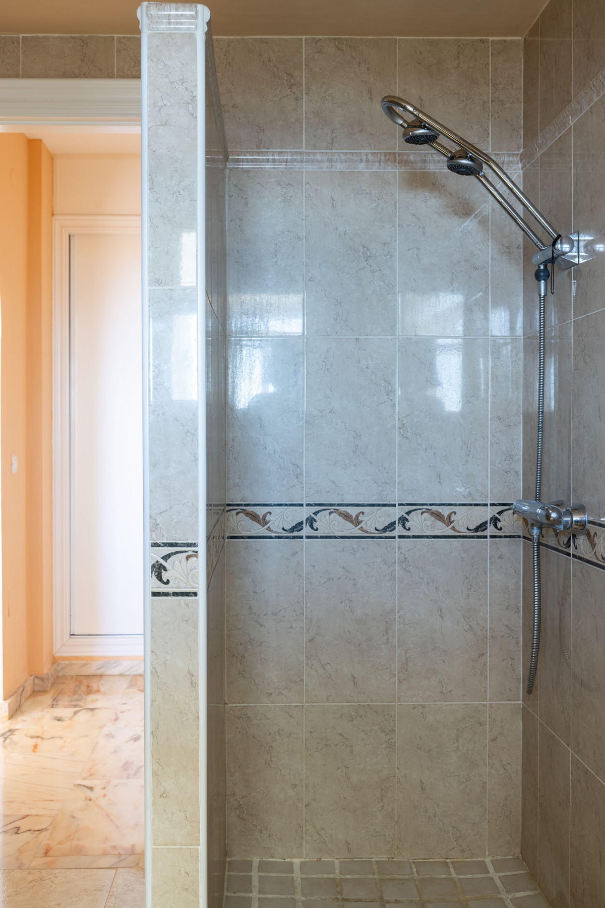 2 Bed Apartment for sale in Higueron Costa Del Sol, Málaga, Spain