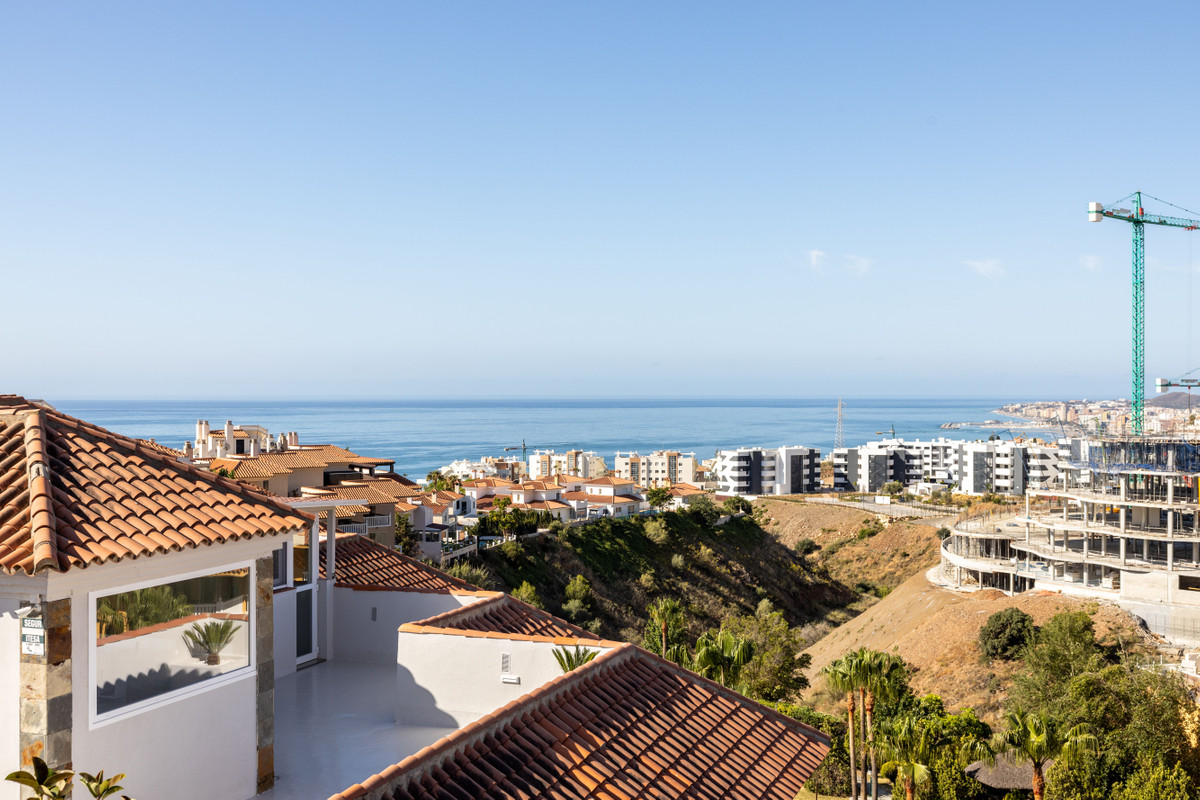2 Bed Apartment for sale in Higueron Costa Del Sol, Málaga, Spain