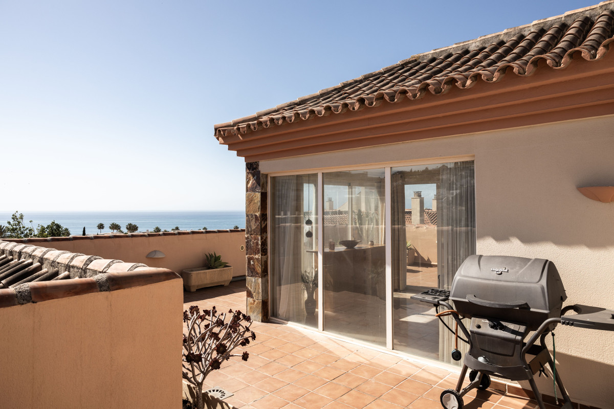 2 Bed Apartment for sale in Higueron Costa Del Sol, Málaga, Spain