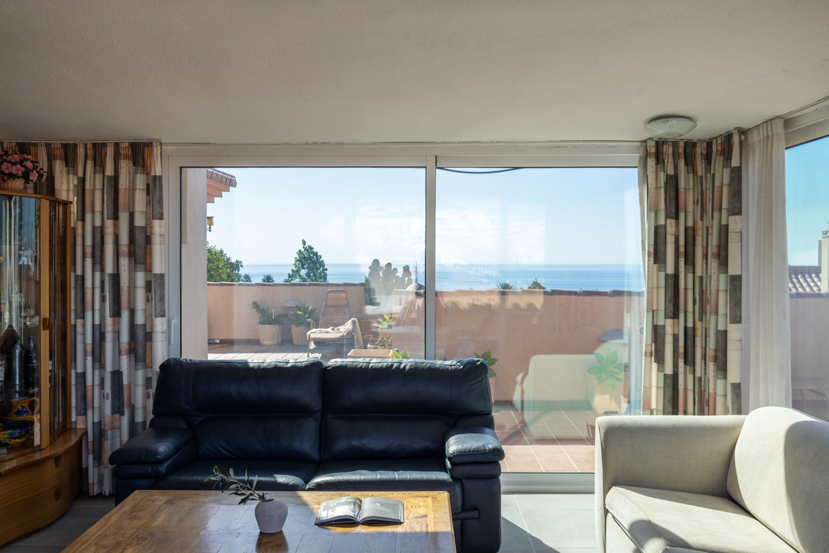 2 Bed Apartment for sale in Higueron Costa Del Sol, Málaga, Spain