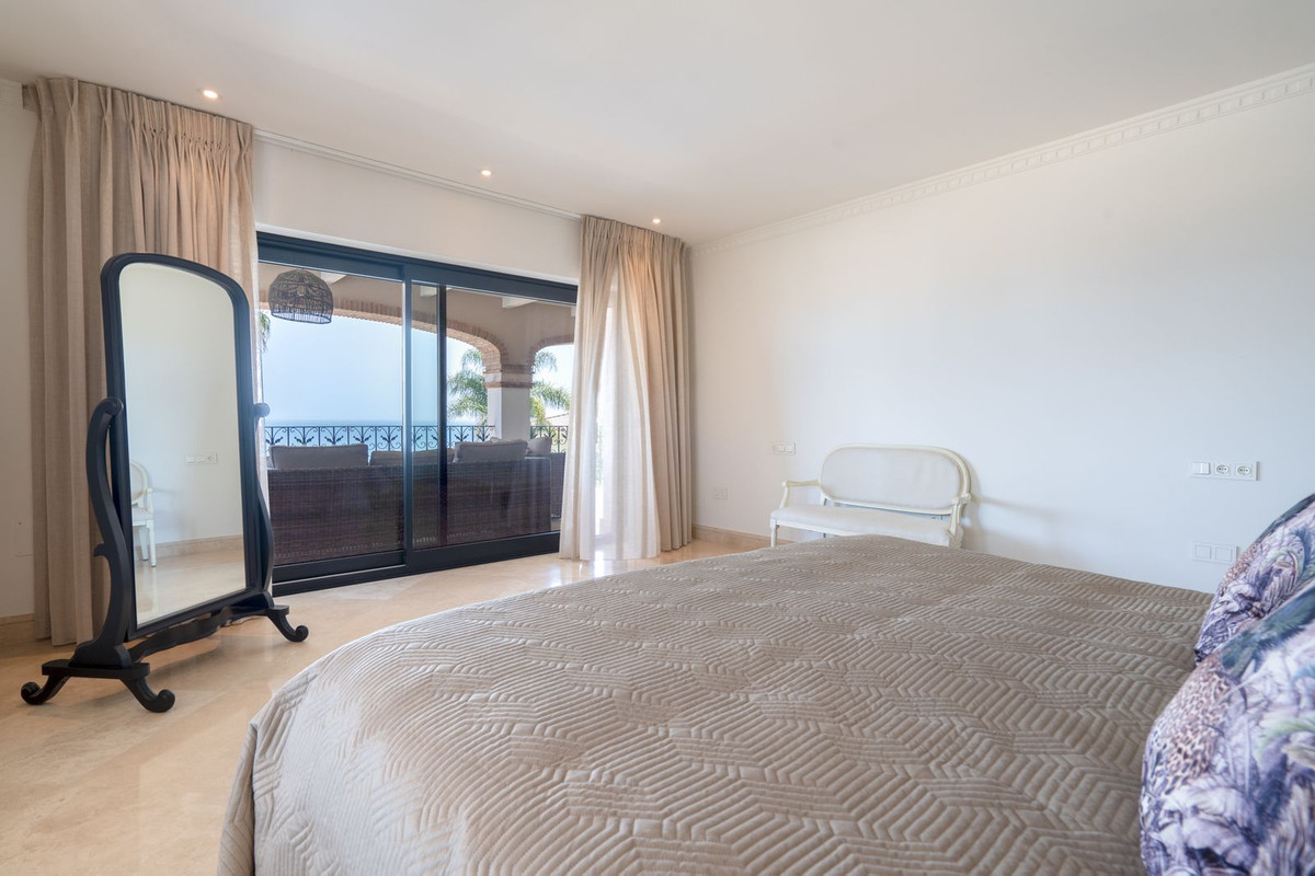 Se vende Villa - Chalet de 5 dormitorios en Costa Del Sol, Málaga, España