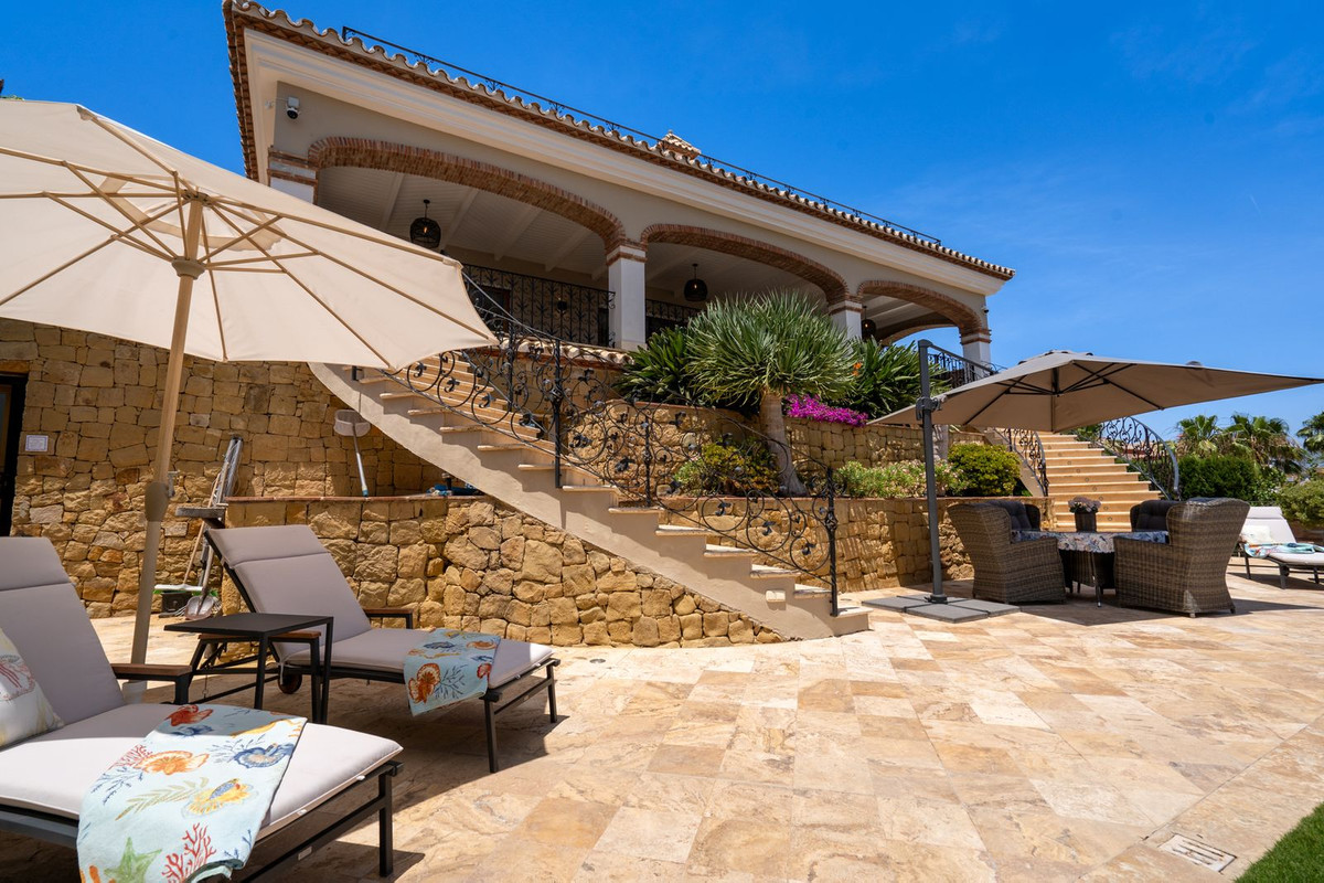 Se vende Villa - Chalet de 5 dormitorios en Costa Del Sol, Málaga, España