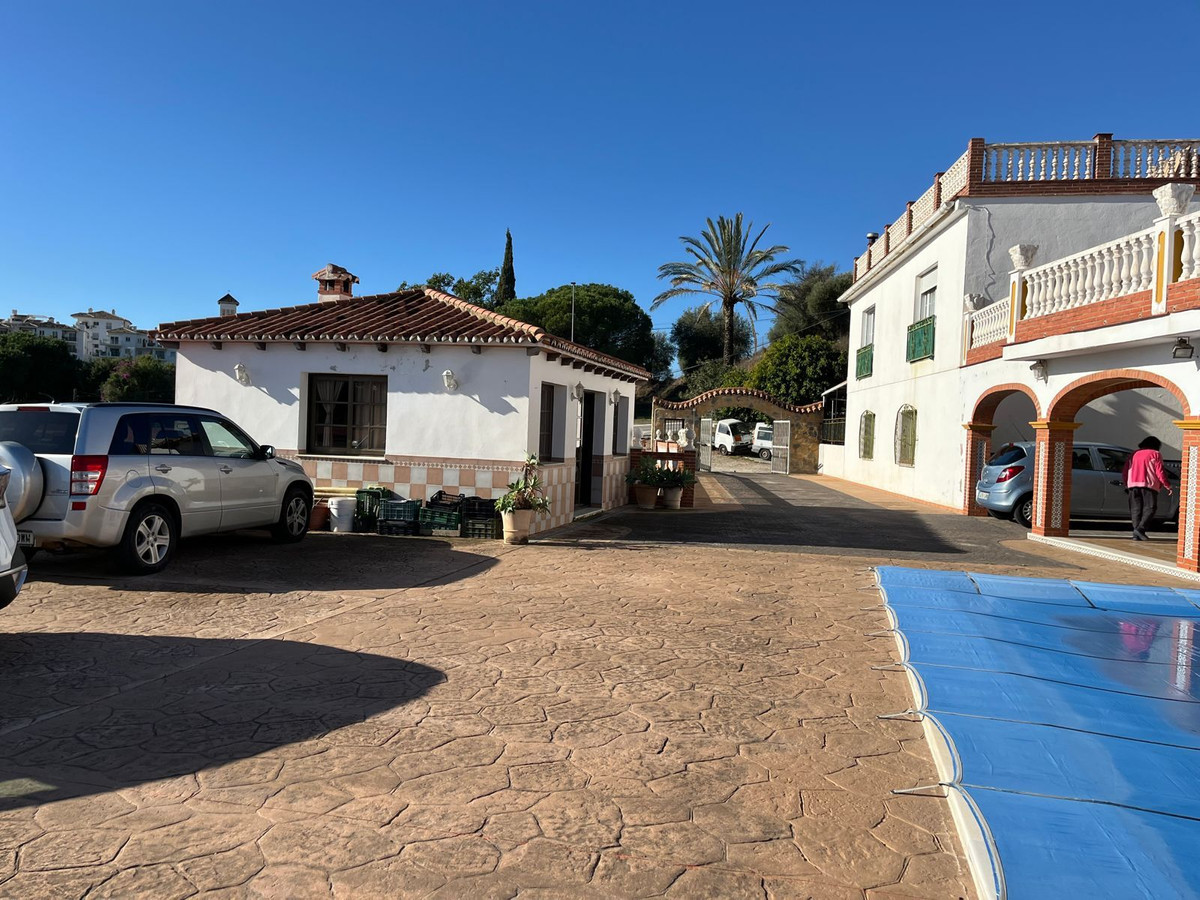 Se vende Villa - Chalet de 4 dormitorios en Costa Del Sol, Málaga, España