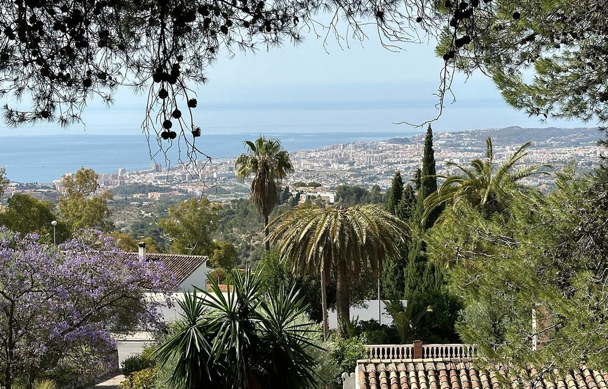 Se vende Terreno Urbano  en Costa Del Sol, Málaga, España