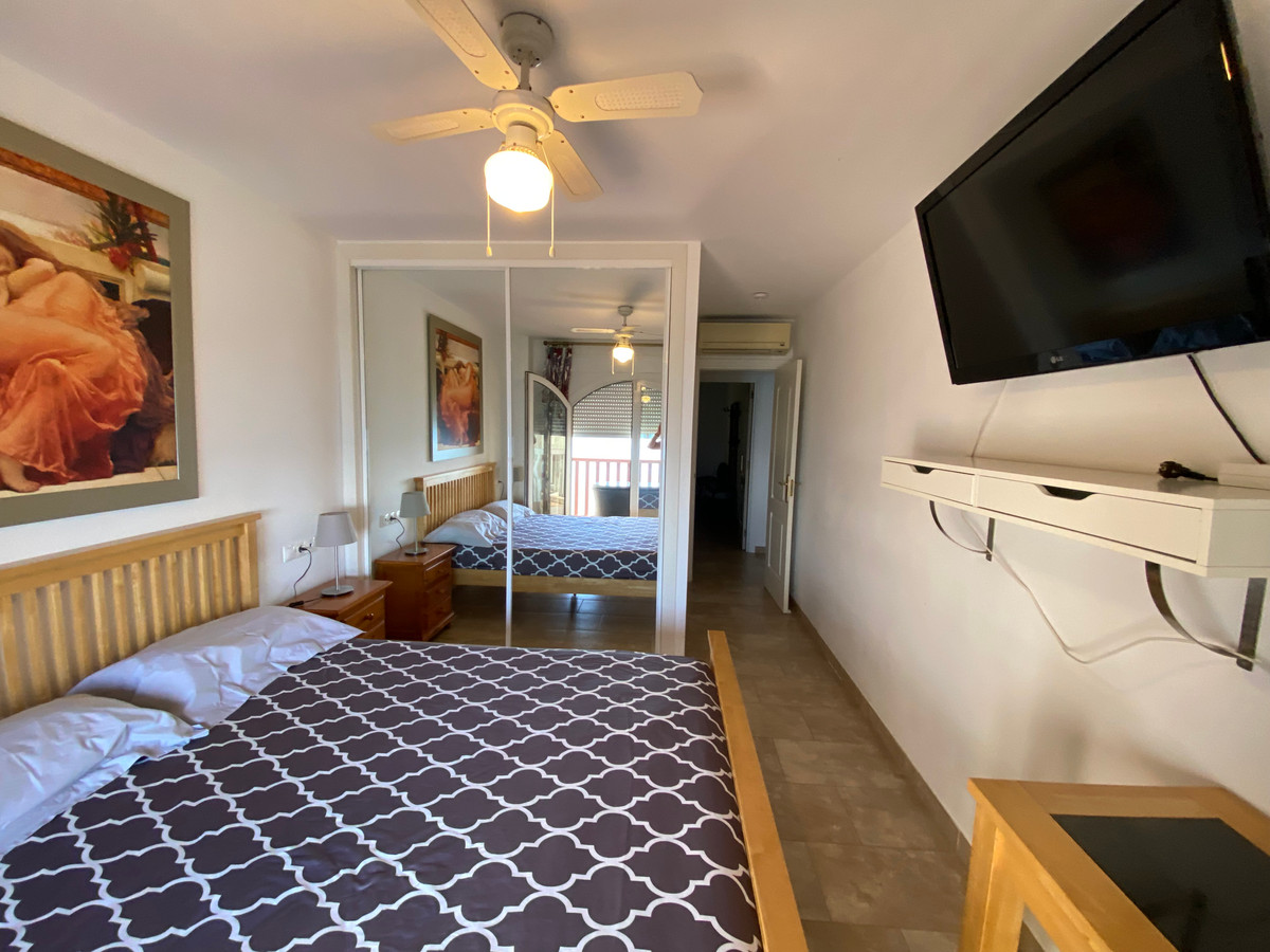 Se vende Apartamento Planta Media de 2 dormitorios en Costa Del Sol, Málaga, España