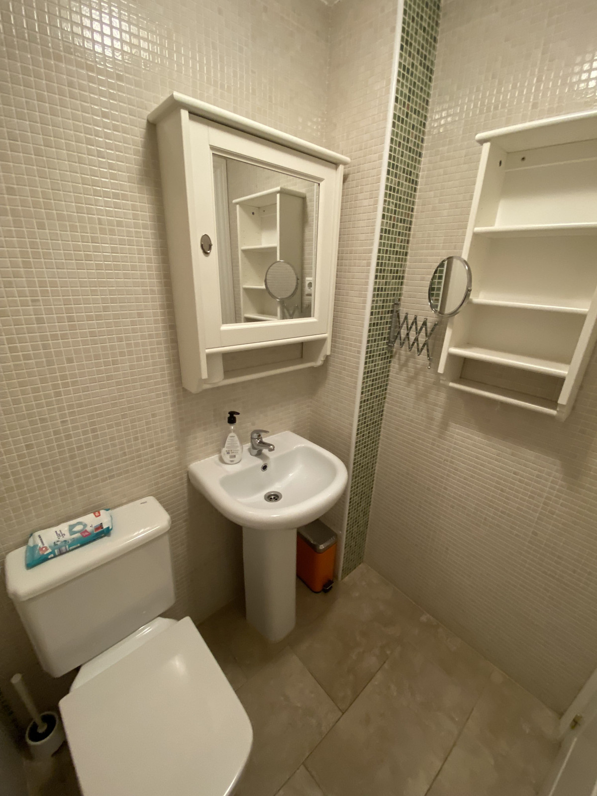 Se vende Apartamento Planta Media de 2 dormitorios en Costa Del Sol, Málaga, España