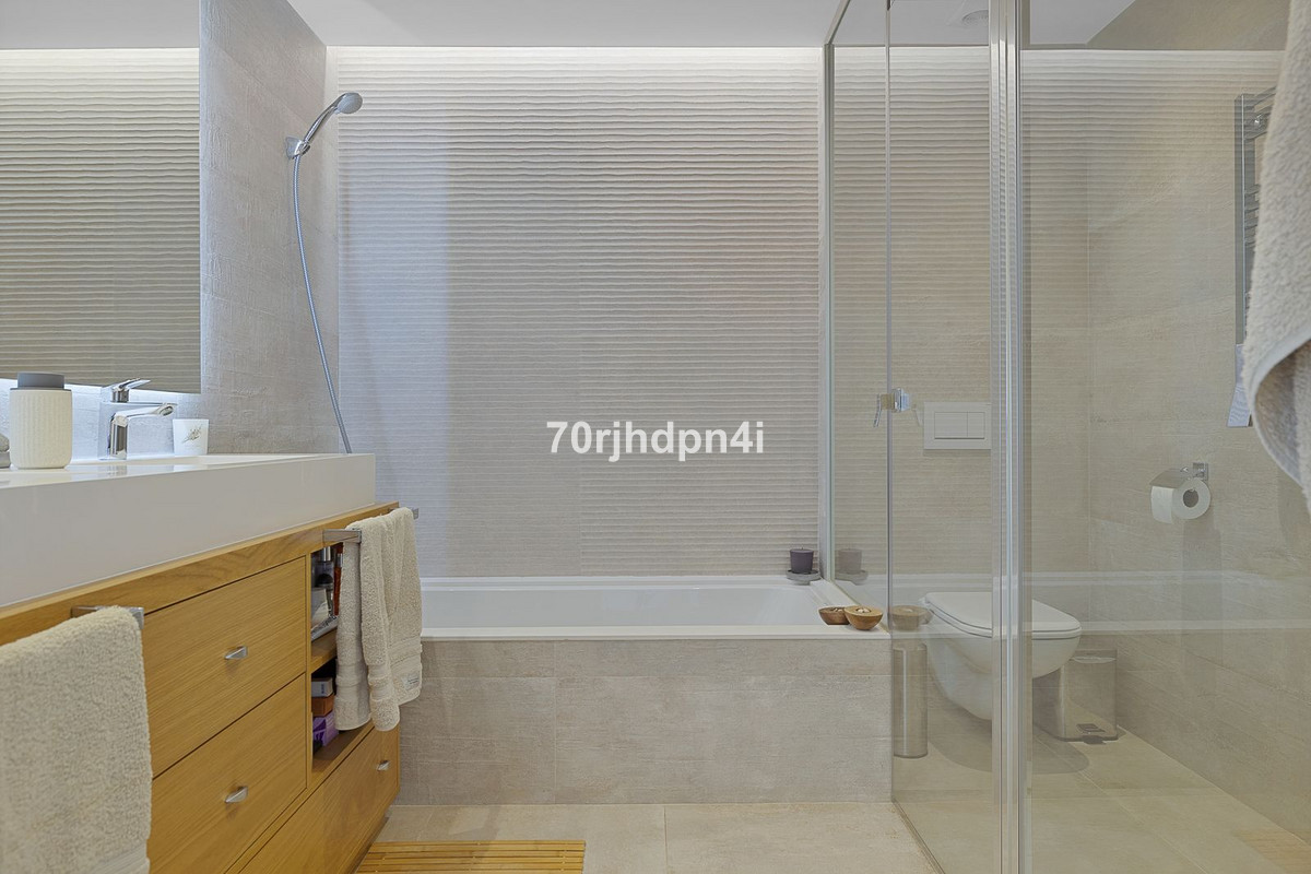 3 Bed Apartment for sale in Casares Costa Del Sol, Málaga, Spain
