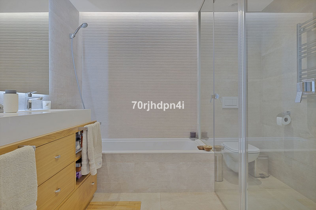 3 Bed Apartment for sale in Casares Costa Del Sol, Málaga, Spain