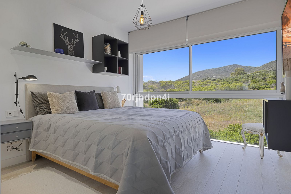 3 Bed Apartment for sale in Casares Costa Del Sol, Málaga, Spain