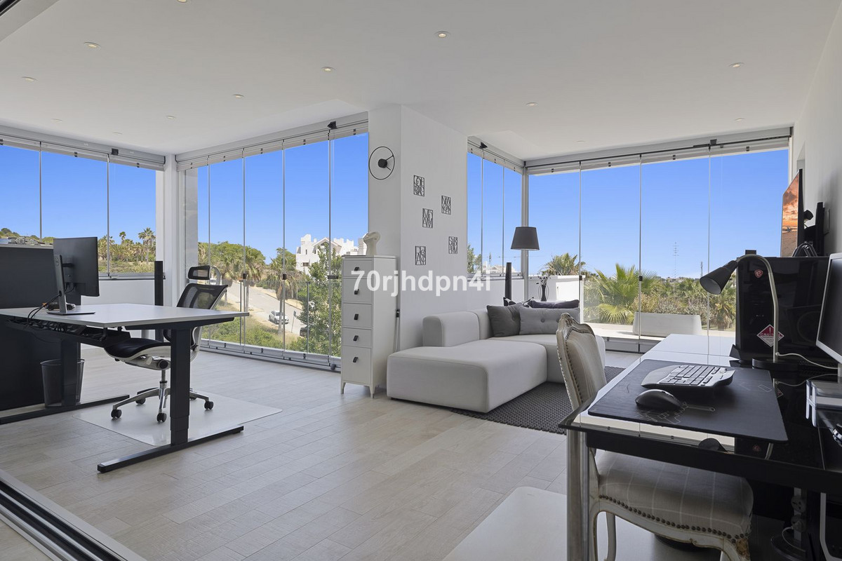 3 Bed Apartment for sale in Casares Costa Del Sol, Málaga, Spain