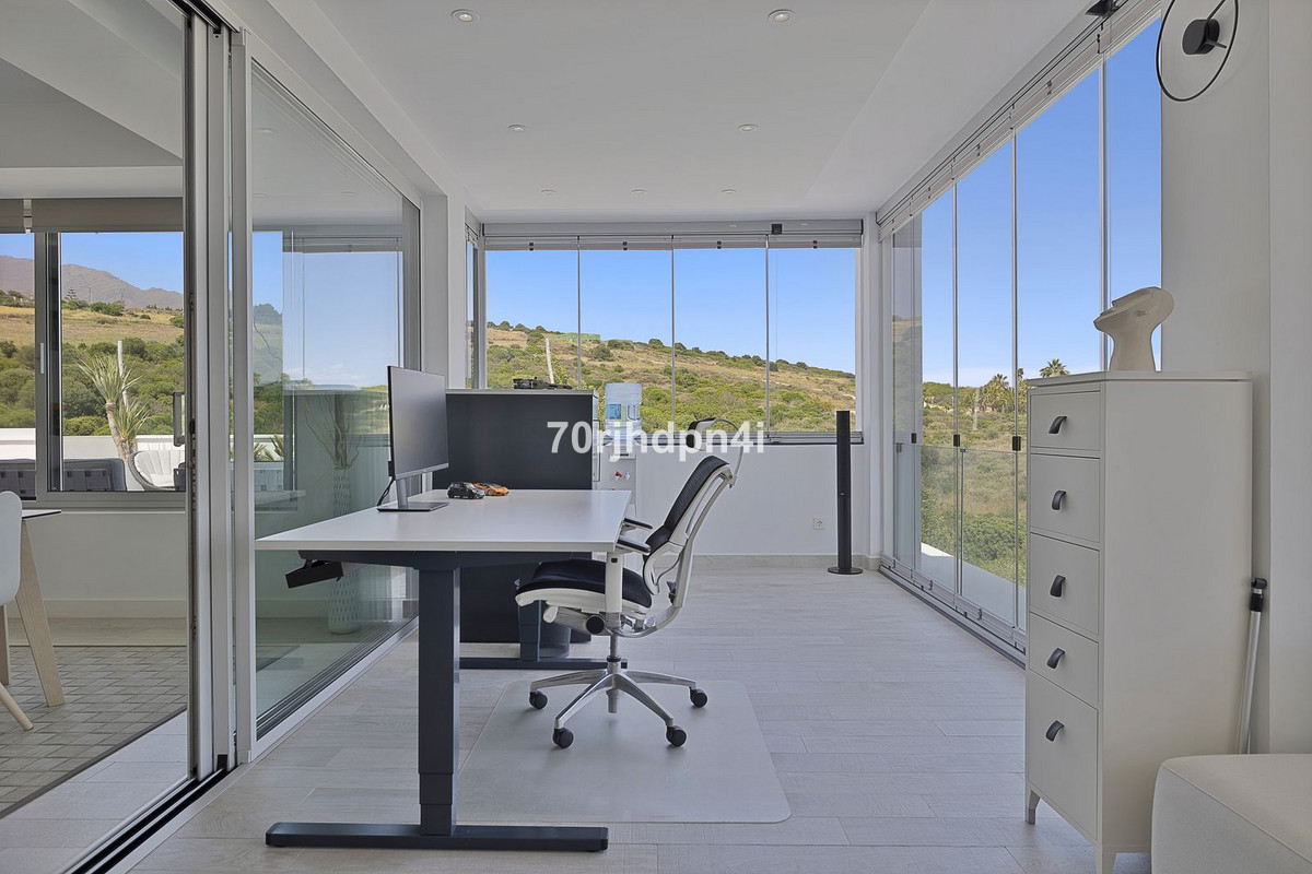 3 Bed Apartment for sale in Casares Costa Del Sol, Málaga, Spain