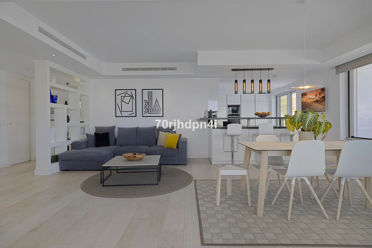 3 Bed Apartment for sale in Casares Costa Del Sol, Málaga, Spain