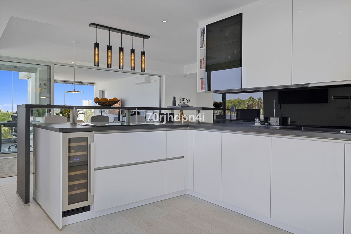 3 Bed Apartment for sale in Casares Costa Del Sol, Málaga, Spain