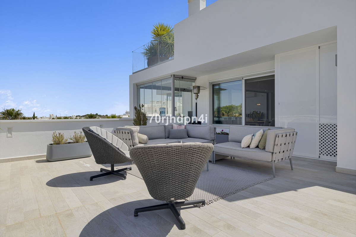 3 Bed Apartment for sale in Casares Costa Del Sol, Málaga, Spain