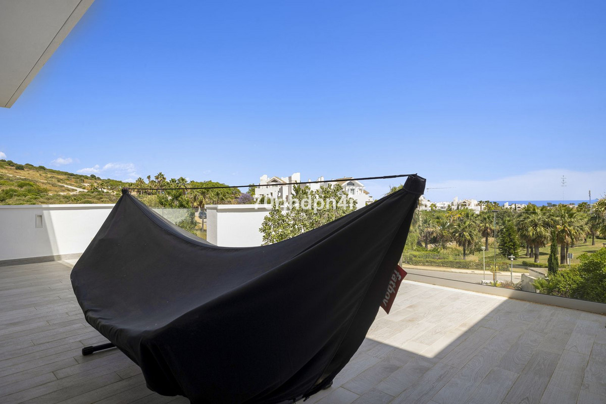 3 Bed Apartment for sale in Casares Costa Del Sol, Málaga, Spain