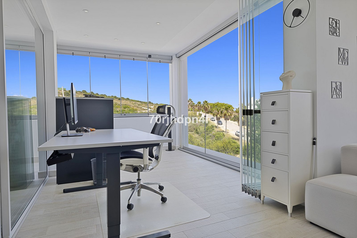 3 Bed Apartment for sale in Casares Costa Del Sol, Málaga, Spain