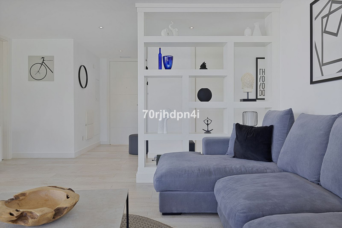 3 Bed Apartment for sale in Casares Costa Del Sol, Málaga, Spain
