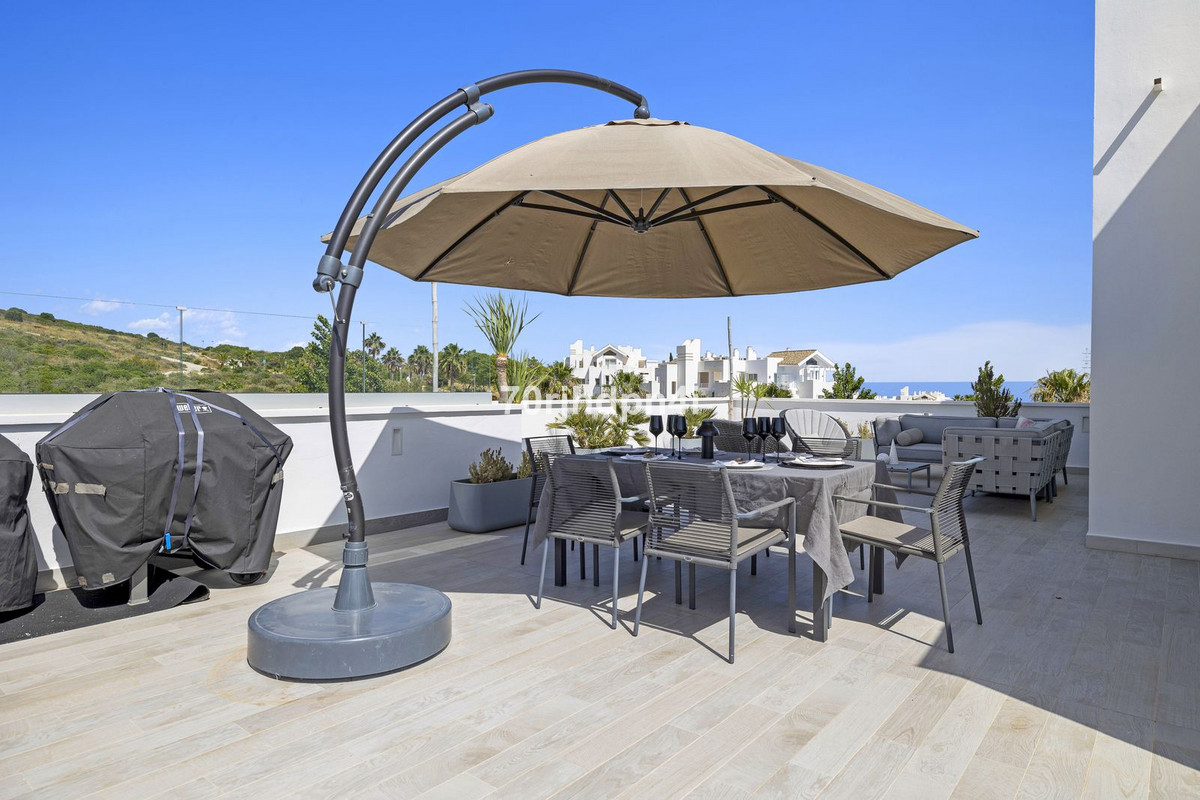 3 Bed Apartment for sale in Casares Costa Del Sol, Málaga, Spain
