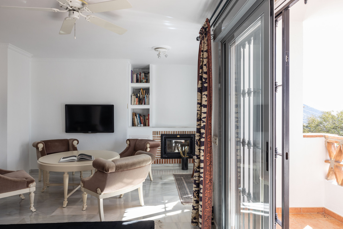 4 Bed Townhouse for sale in Mijas Costa Del Sol, Málaga, Spain