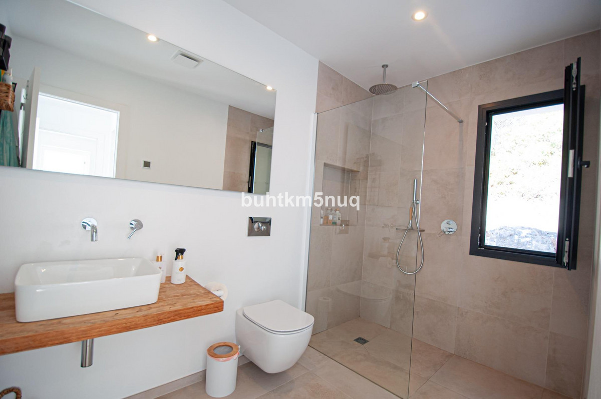 5 Bed Townhouse for sale in Moraira Costa Blanca, Alicante, Spain