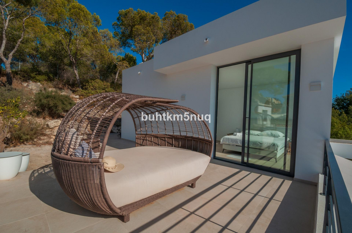 5 Bed Townhouse for sale in Moraira Costa Blanca, Alicante, Spain
