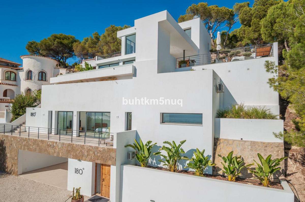 5 Bed Townhouse for sale in Moraira Costa Blanca, Alicante, Spain