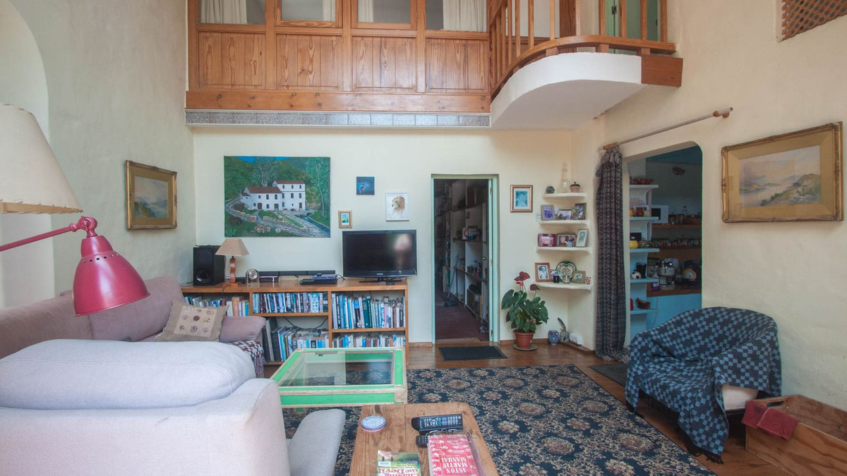 6 Bed Townhouse for sale in Gaucín Costa Del Sol, Málaga, Spain