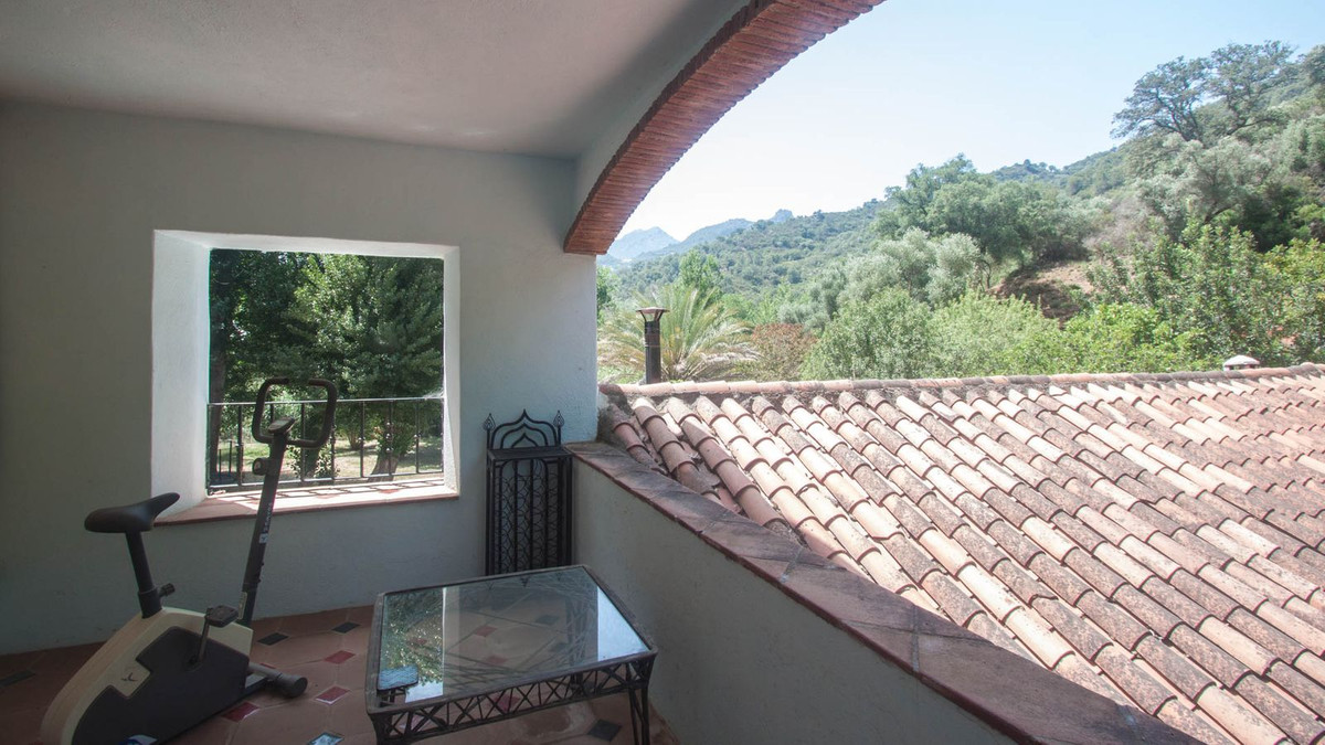 6 Bed Townhouse for sale in Gaucín Costa Del Sol, Málaga, Spain
