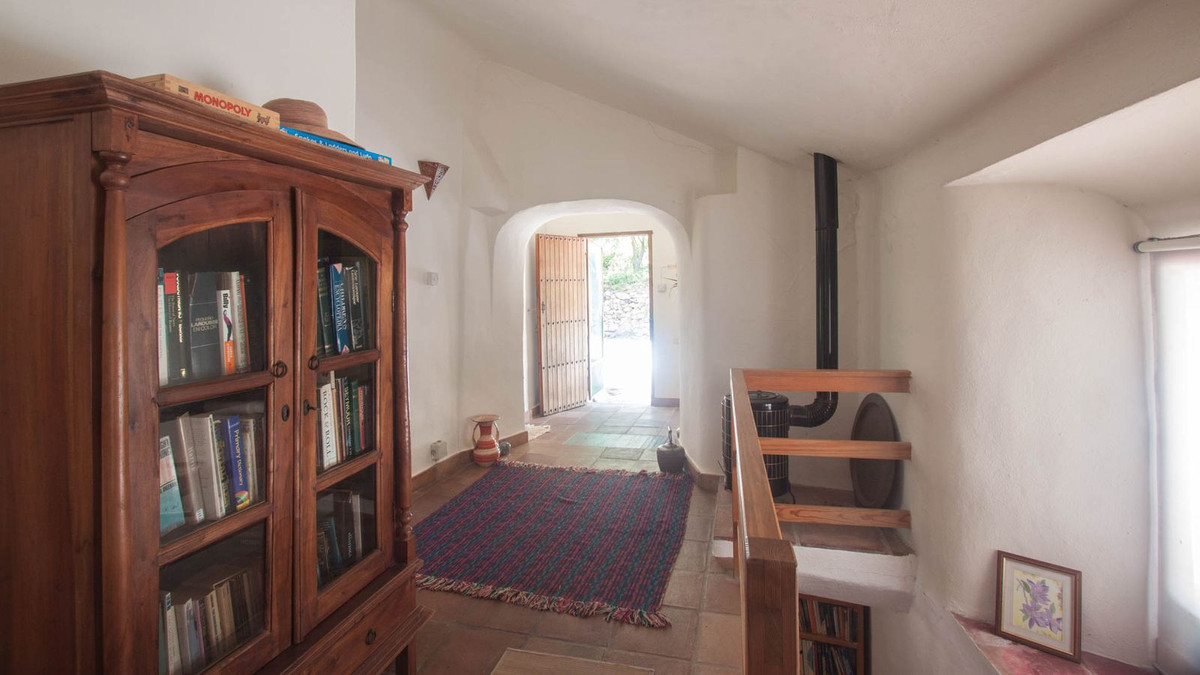 6 Bed Townhouse for sale in Gaucín Costa Del Sol, Málaga, Spain