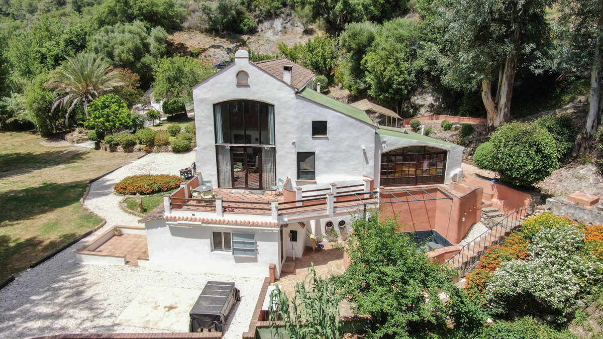 6 Bed Townhouse for sale in Gaucín Costa Del Sol, Málaga, Spain