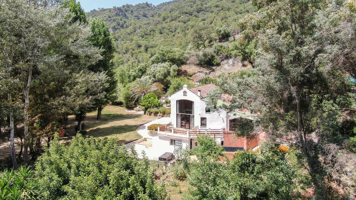 6 Bed Townhouse for sale in Gaucín Costa Del Sol, Málaga, Spain