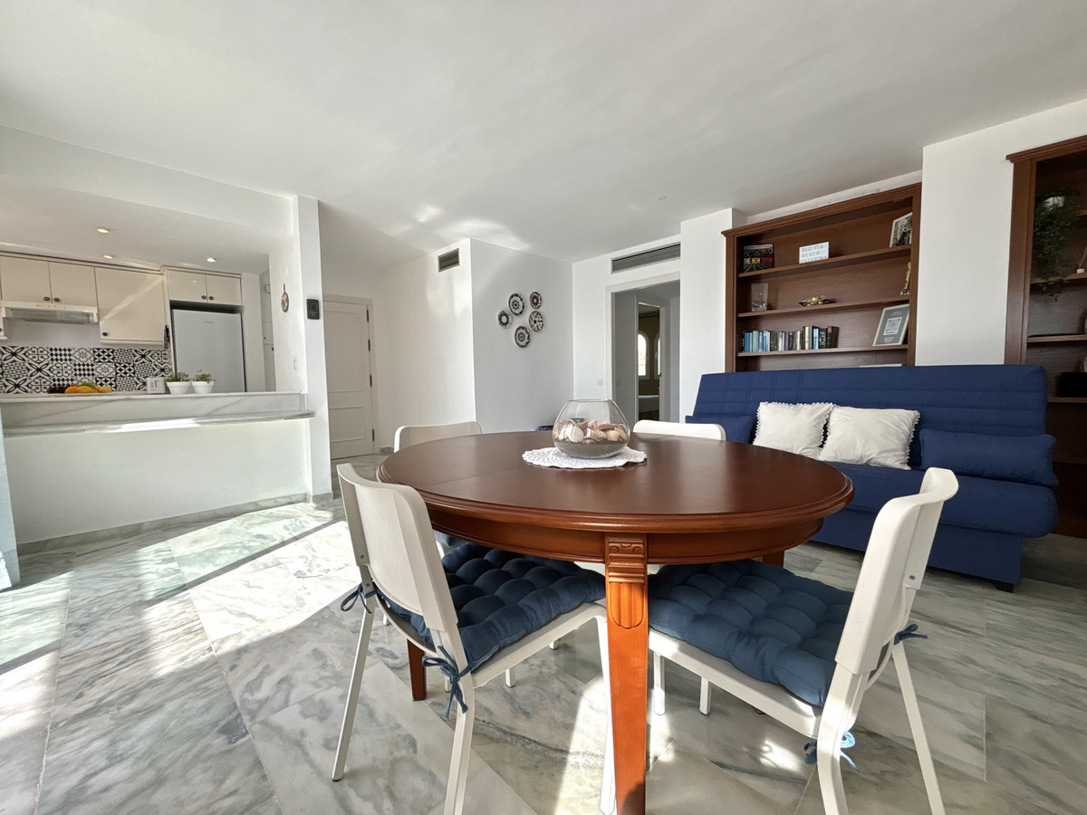 2 Bed Apartment for sale in Estepona Costa Del Sol, Málaga, Spain