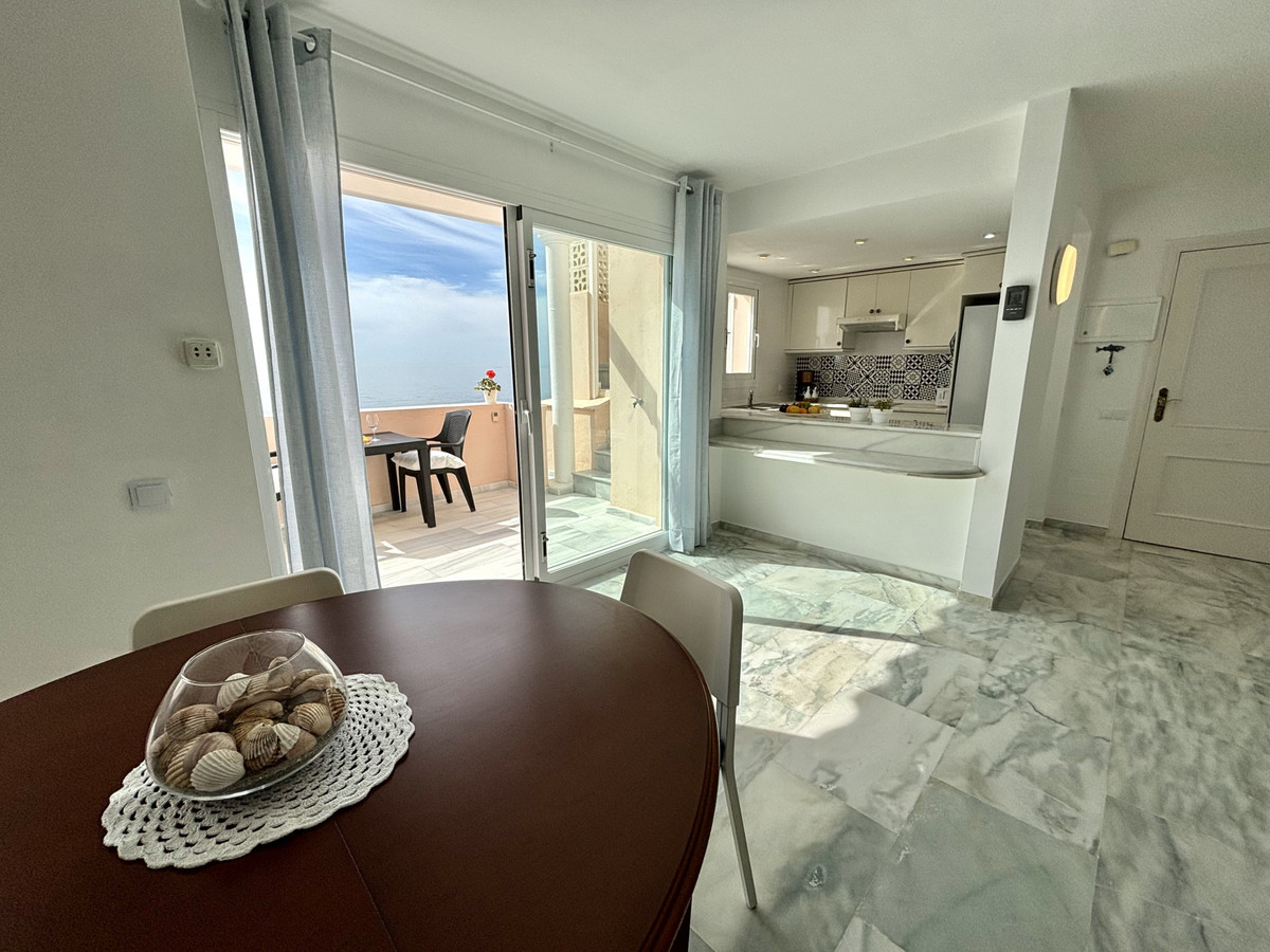 2 Bed Apartment for sale in Estepona Costa Del Sol, Málaga, Spain